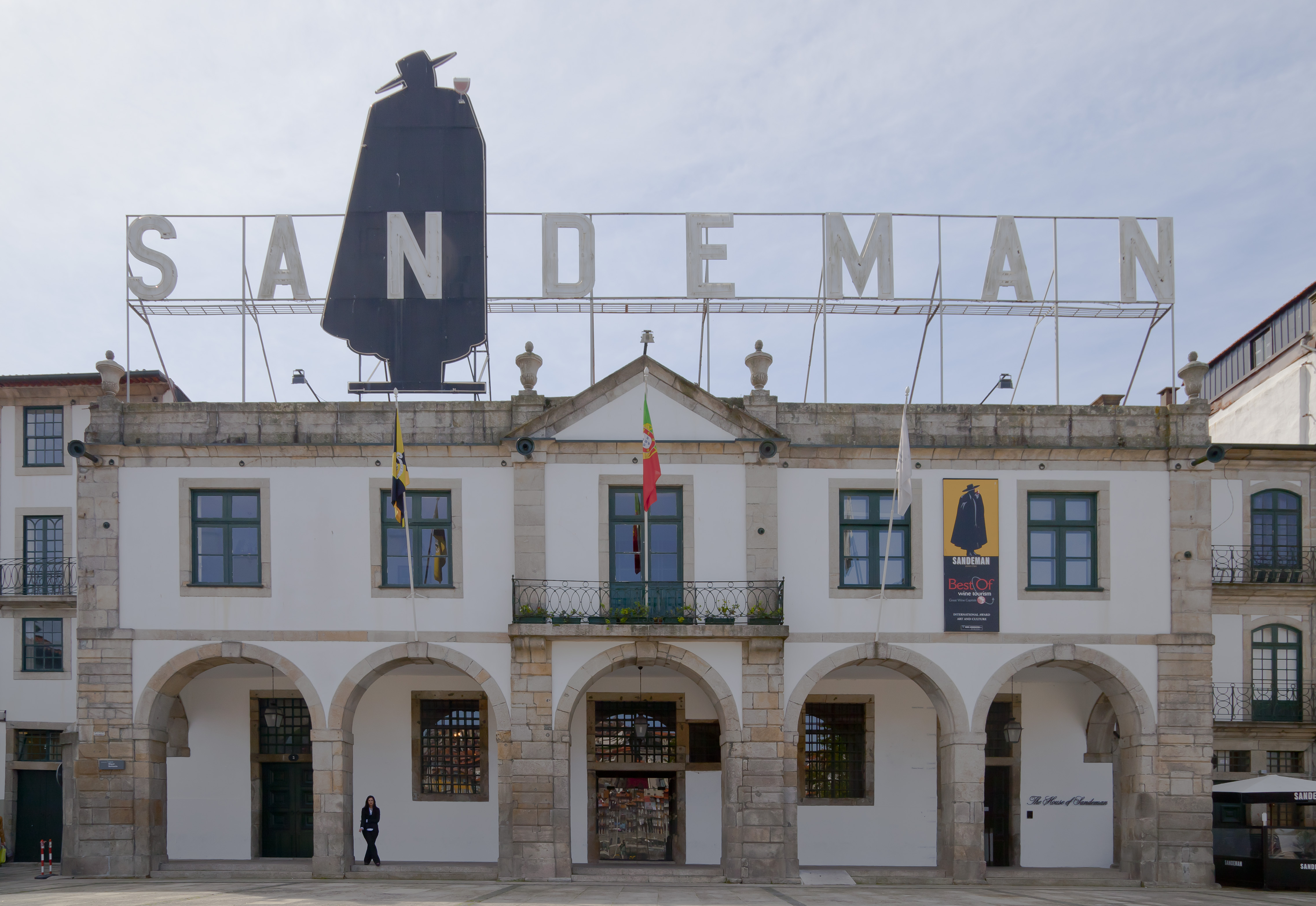 Podrum za porto u Vila Nova de Gaia, gde porto odležava u hrastovim bačvama